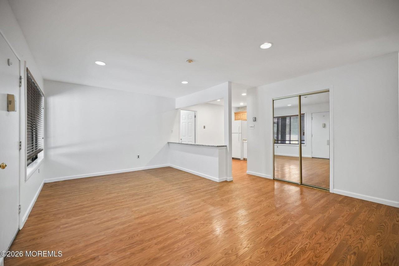 110 Amberly Dr Unit A - Photo 4 of 19