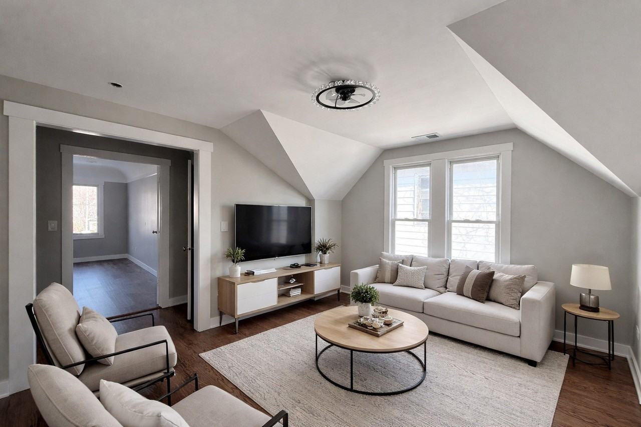 315 W 111th St Unit 2 - Photo 3 of 19