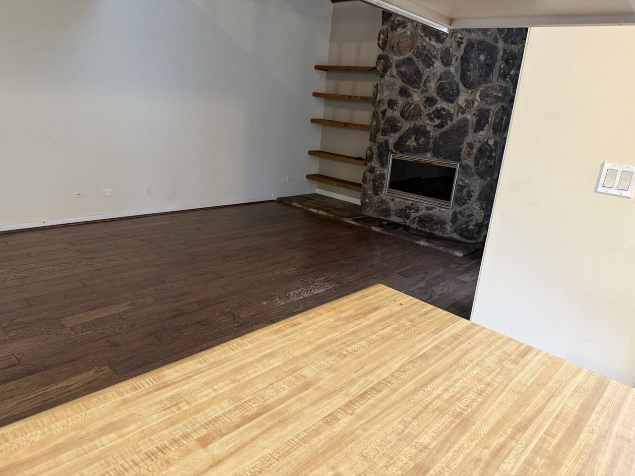 704 Wakefield Rd Unit 0 - Photo 5 of 16