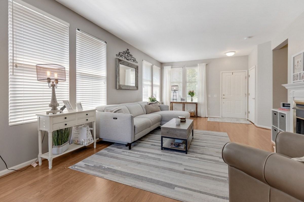 13149 Shirley Ln - Photo 2 of 21