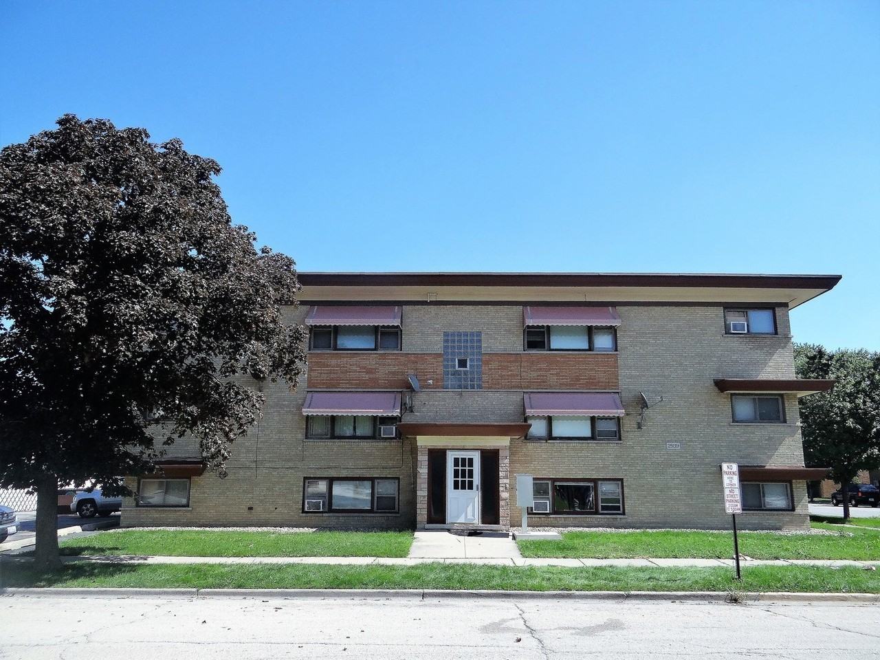 2939 S 13th Ave Unit Gs - Photo 2 of 3