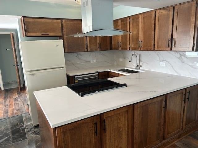 1301 N Western Ave Unit 326 - Photo 4 of 26