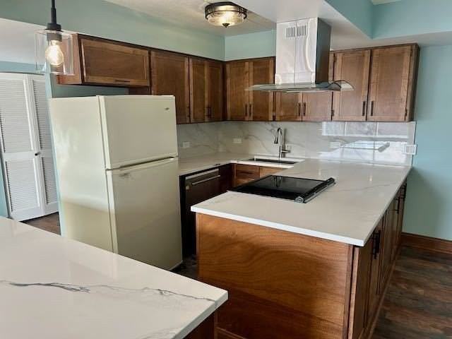 1301 N Western Ave Unit 326 - Photo 7 of 26