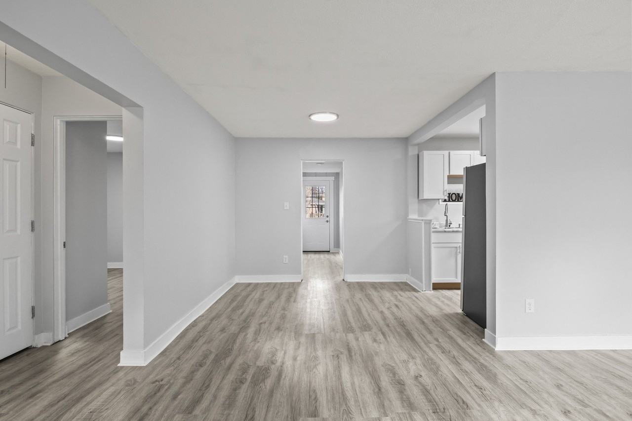 3614 Linneman St - Photo 6 of 26