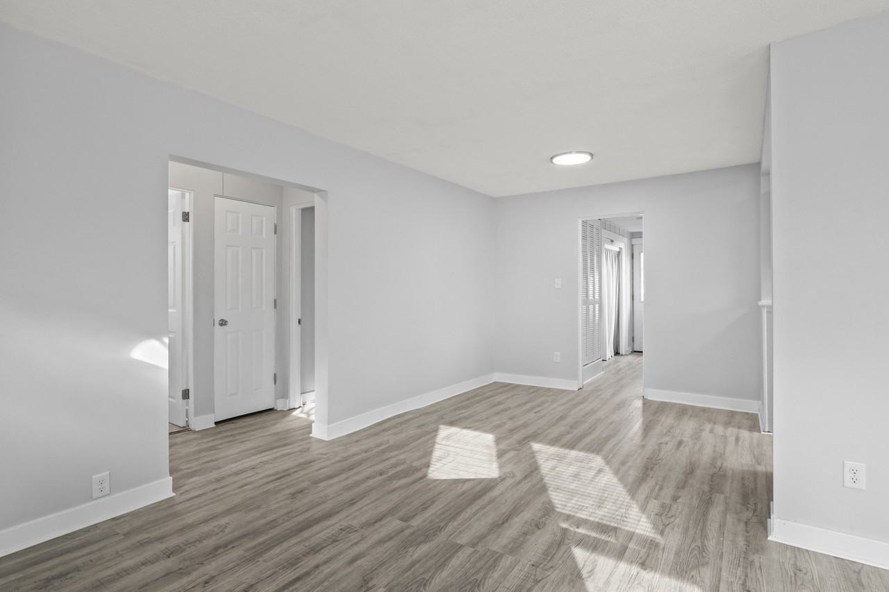 3614 Linneman St - Photo 7 of 26