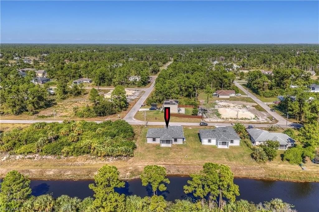 1132 Cumming St E - Photo 5 of 38