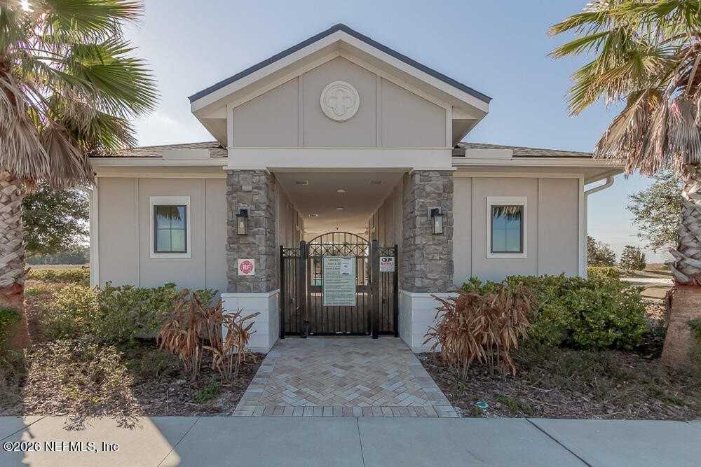 2290 Willow Springs Dr - Photo 2 of 33