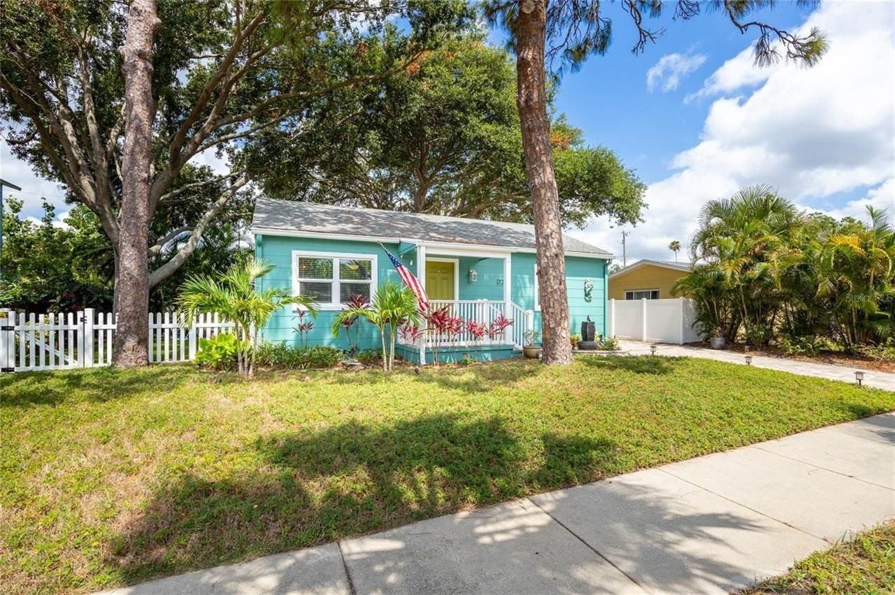 2709 Upton St S - Photo 4 of 29