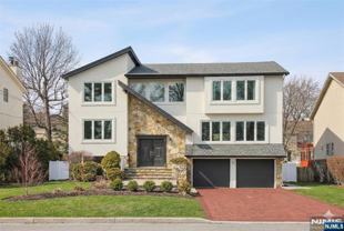 11 Hudson Ter - Photo 1 of 1