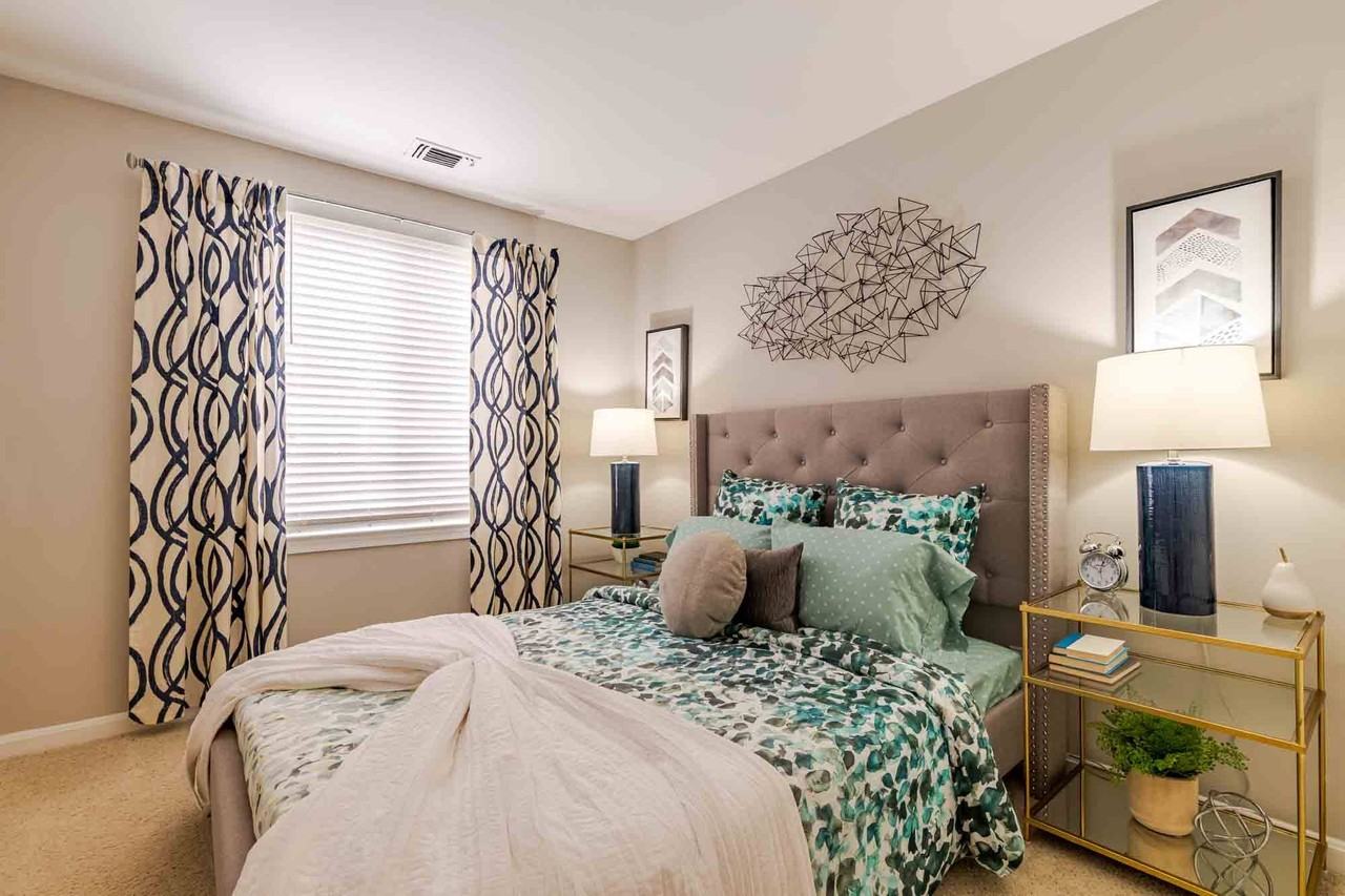 Woodside Apartments - Photo 5 of 19