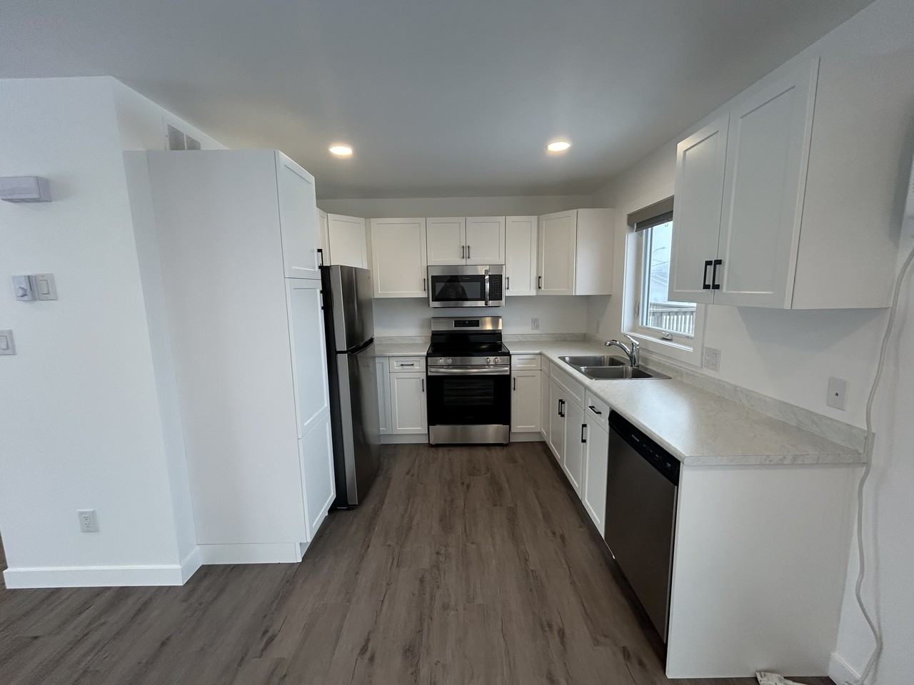 29 Fourth Avenue North - Photo 2 of 14