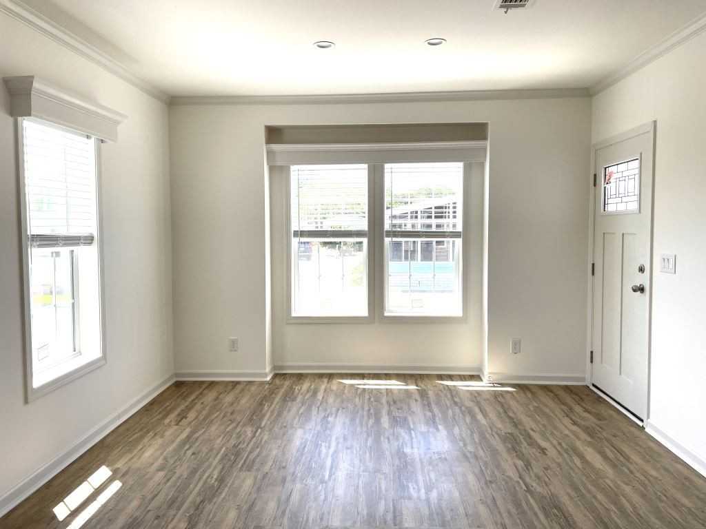 122 S Lake Dr - Photo 4 of 34