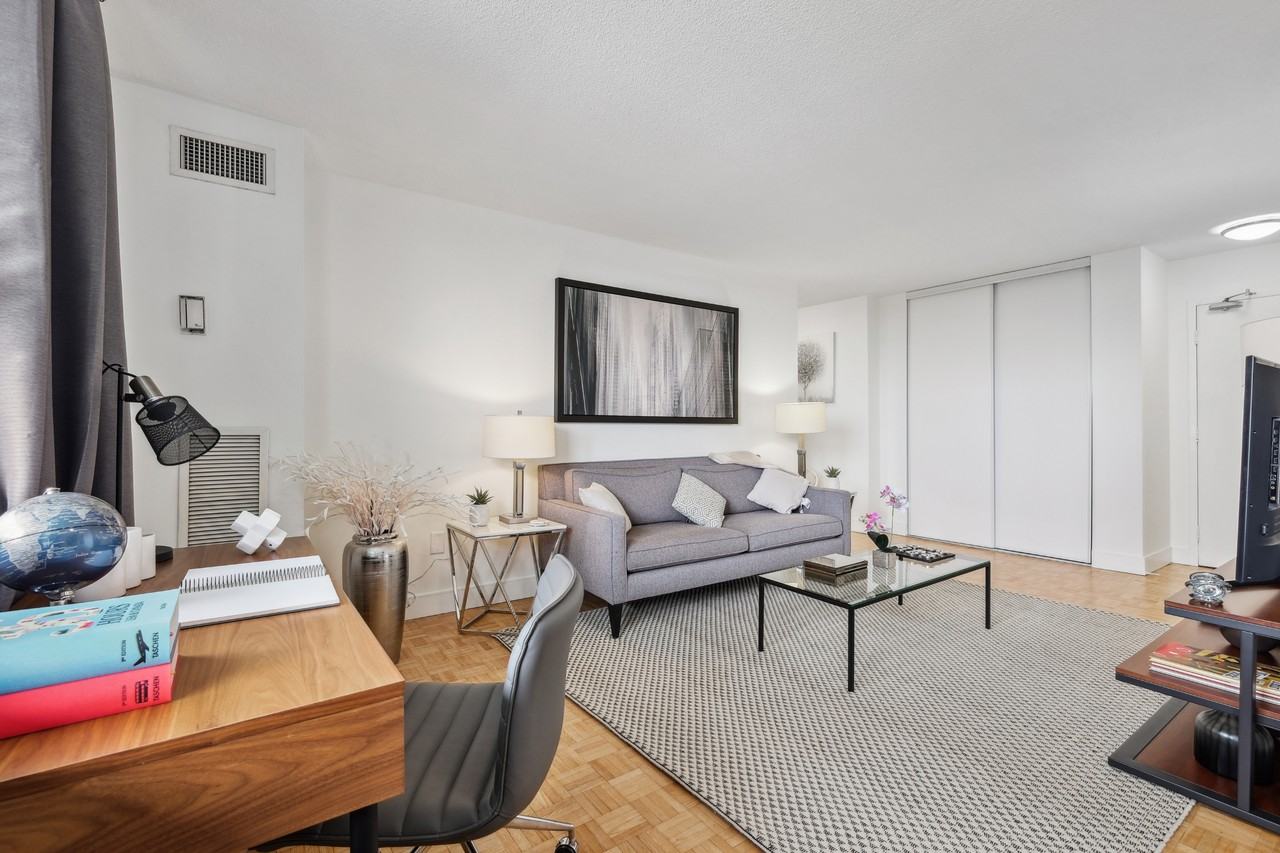 The Residence at Weston - Photo 3 of 16