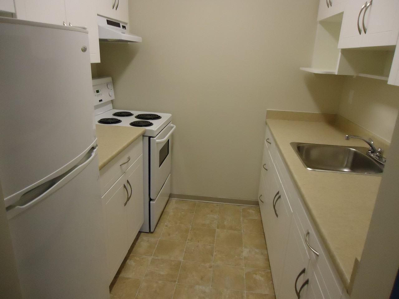 Royal Terrace Apartments - Photo 5 of 41