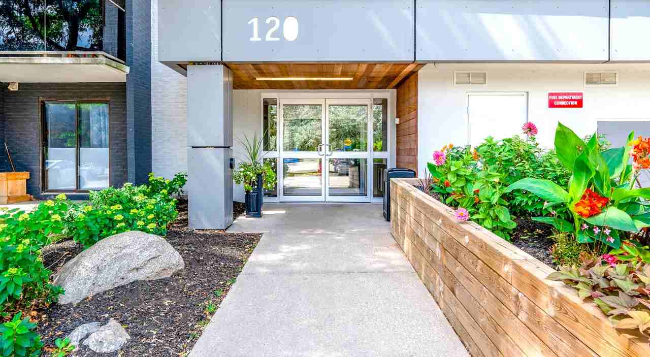 Adanac Crossing - Photo 4 of 19