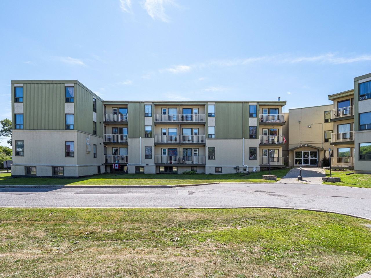 Treeview Apartments - Photo 2 of 15