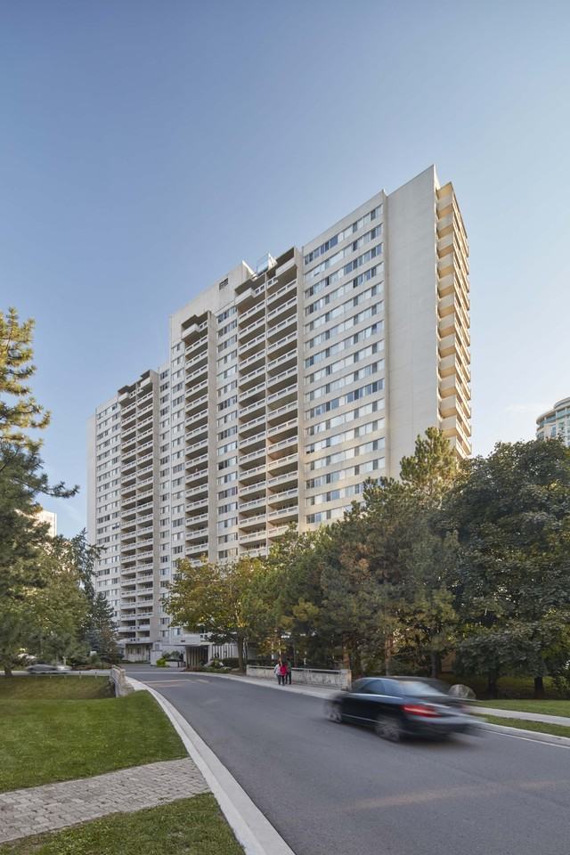 Mississauga Place - Photo 6 of 27
