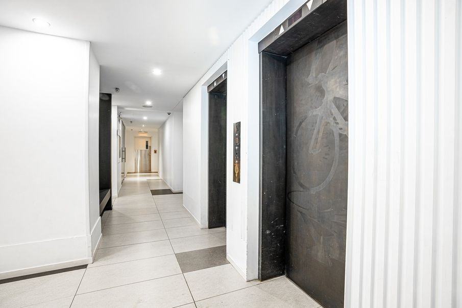 Le 2100 - Photo 4 of 30