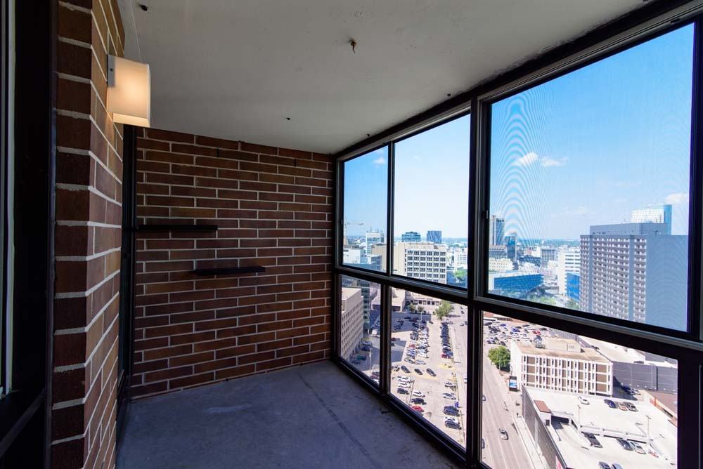 Broadview Manor - Photo 4 of 25