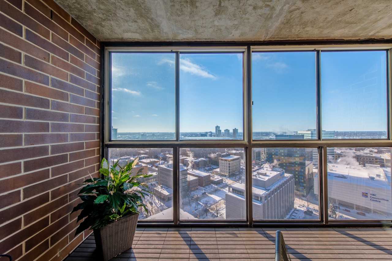 Broadview Manor - Photo 7 of 25