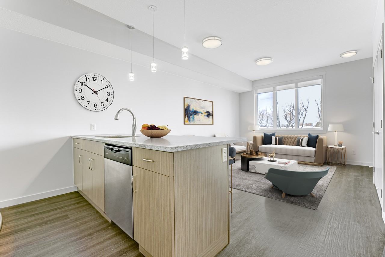 Edgeway - Photo 7 of 50