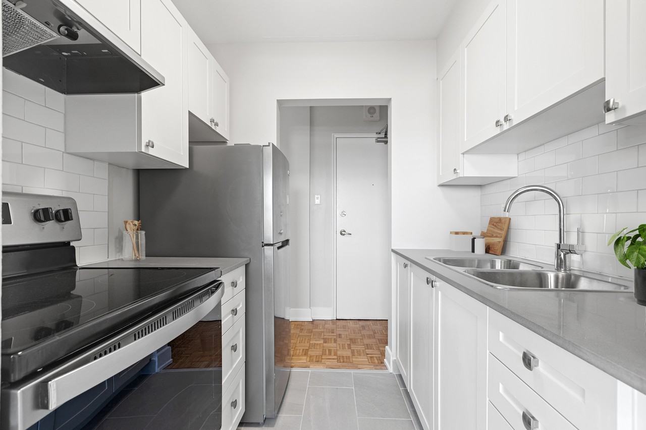 Brock Towers - Photo 3 of 9