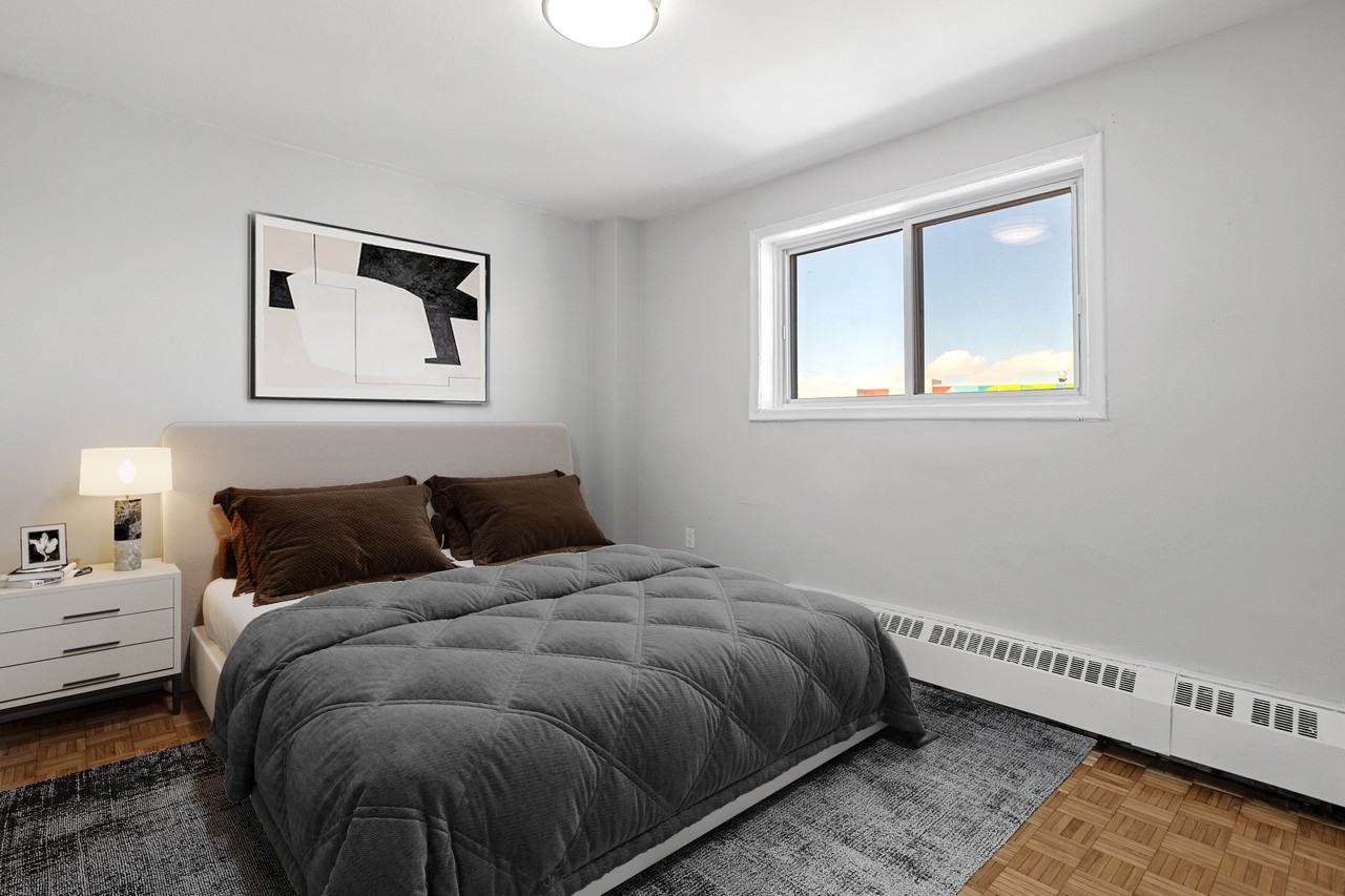 Brock Towers - Photo 6 of 9