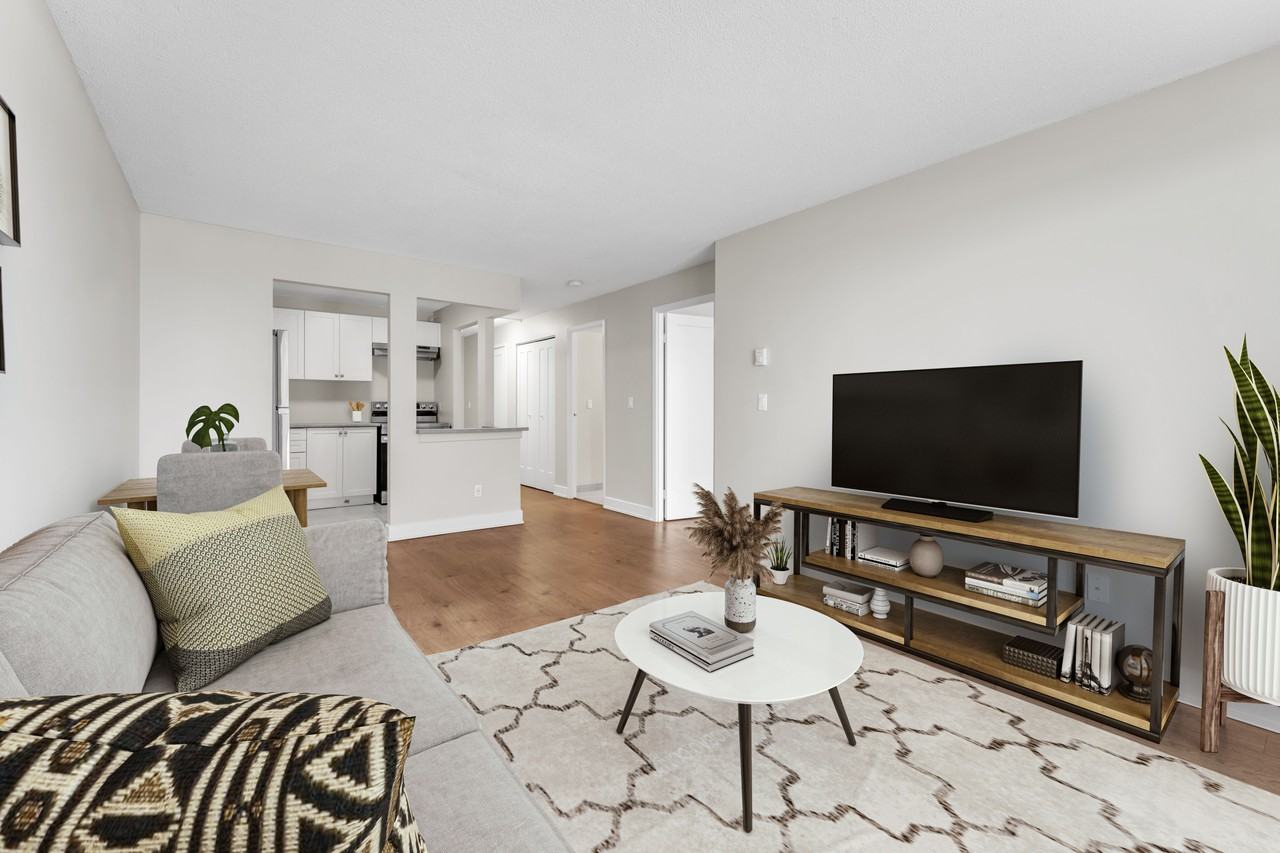 Forsythe - Photo 2 of 12