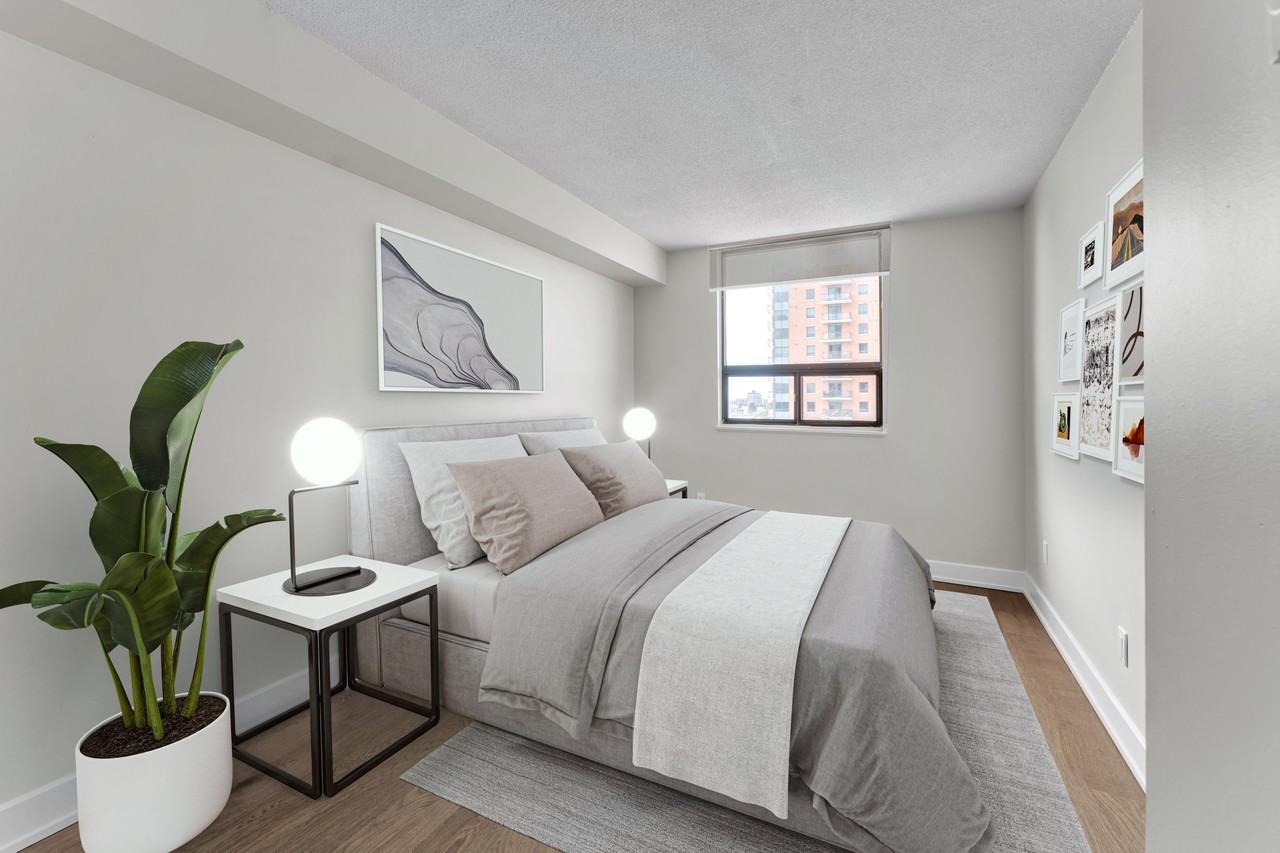 Forsythe - Photo 4 of 12