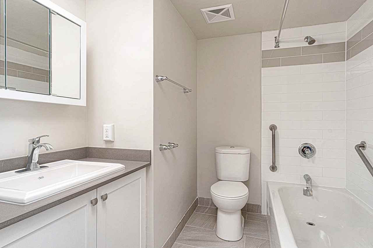 Portsmouth Place East - Photo 6 of 12