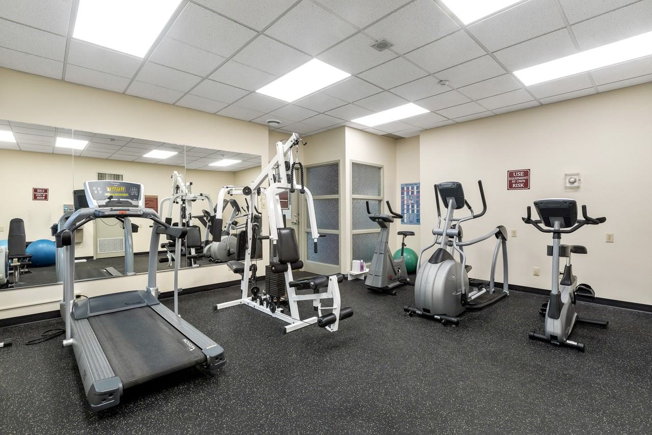 Waterford - Photo 7 of 10