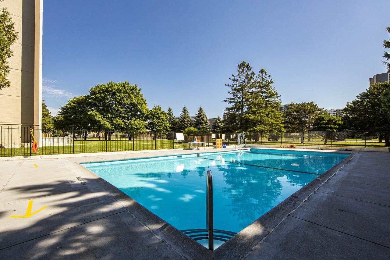 Esterbrooke Apartments - Photo 7 of 13