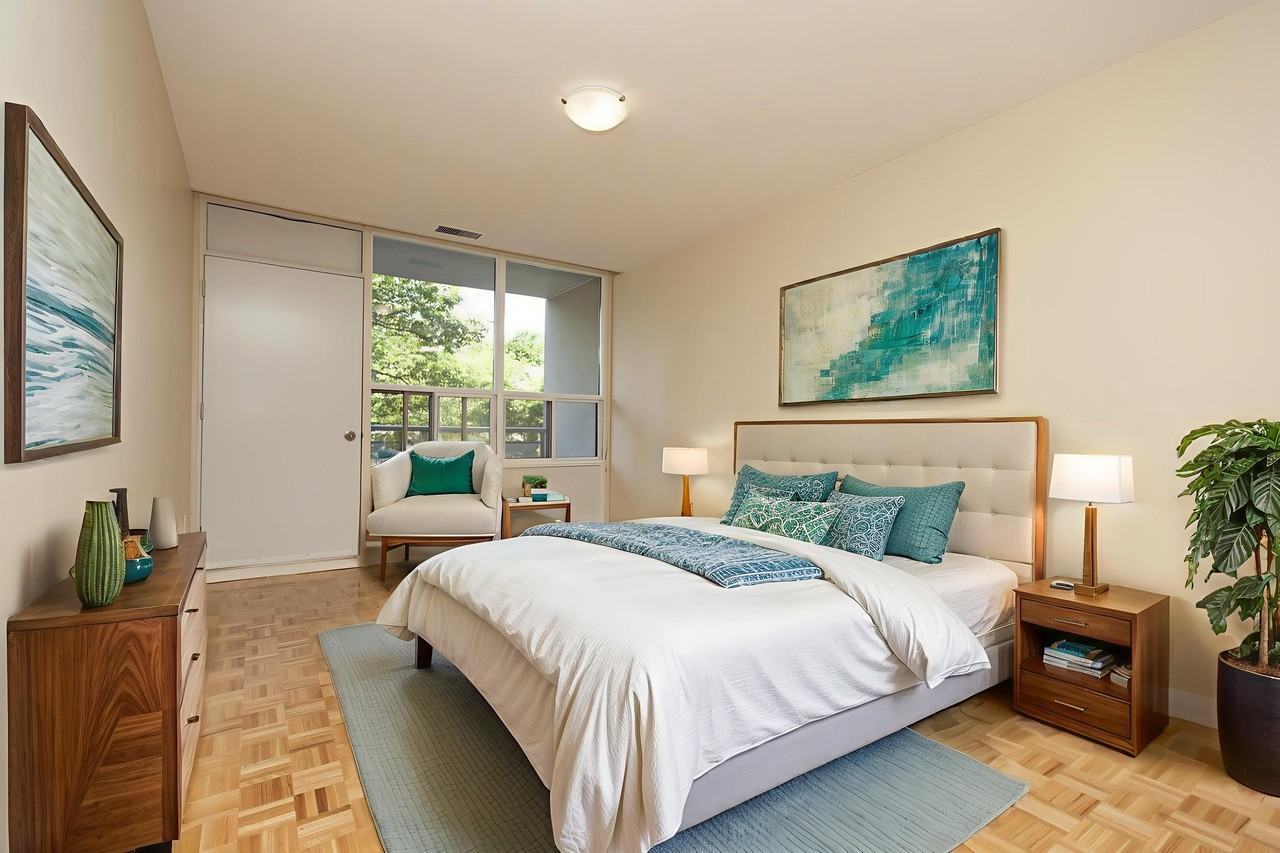 Champlain Towers - Photo 5 of 13