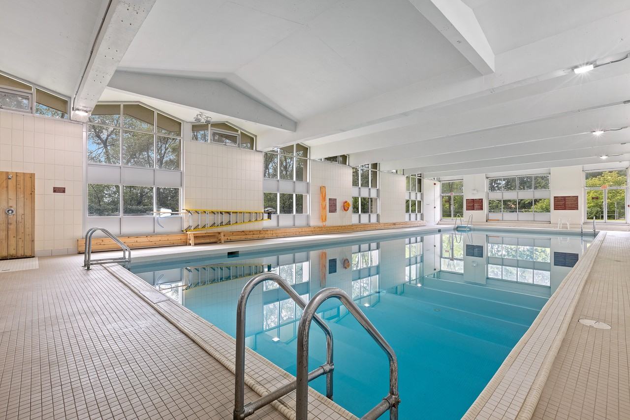 Champlain Towers - Photo 6 of 13