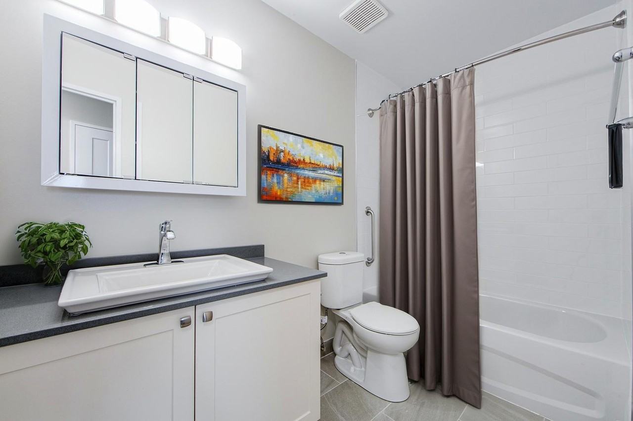 Valleyview Towers - Photo 5 of 11