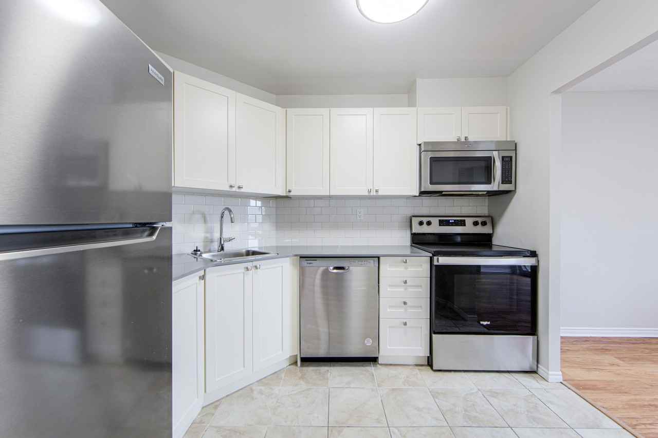 Roseland Place - Photo 2 of 15