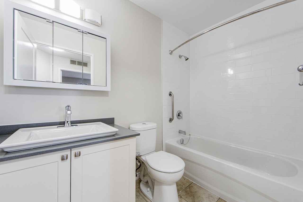 Roseland Place - Photo 5 of 15