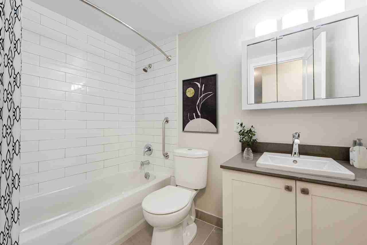 Robinson Place Apartments - Photo 4 of 15