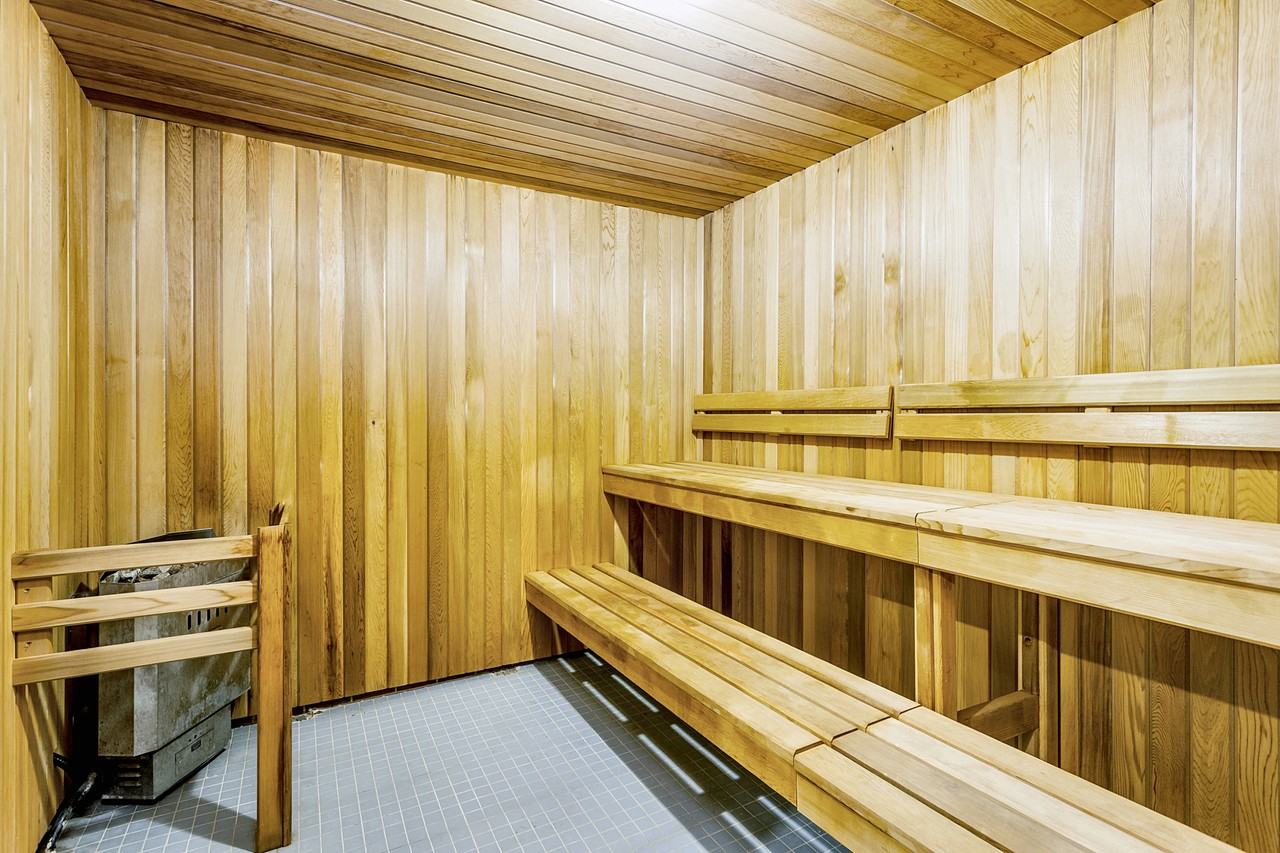 Robinson Place Apartments - Photo 7 of 15