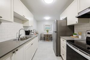 featured image of 380/400 Waterloo Ave