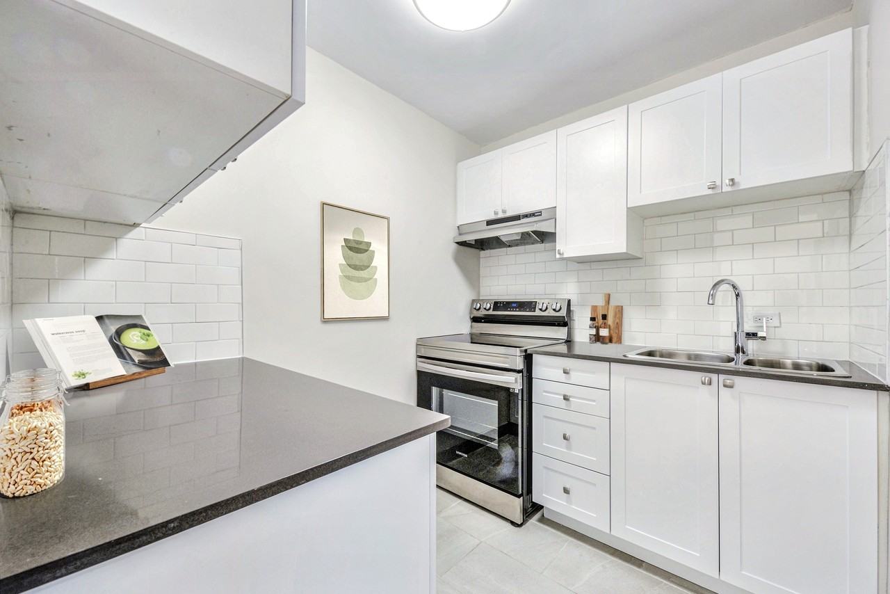 Blinkbonnie - Photo 3 of 10