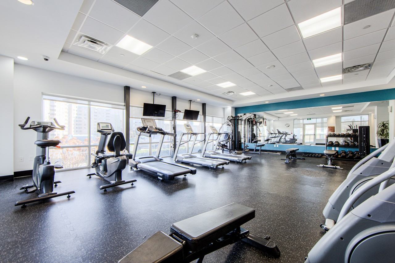 212 Davis Apartments - Photo 6 of 12