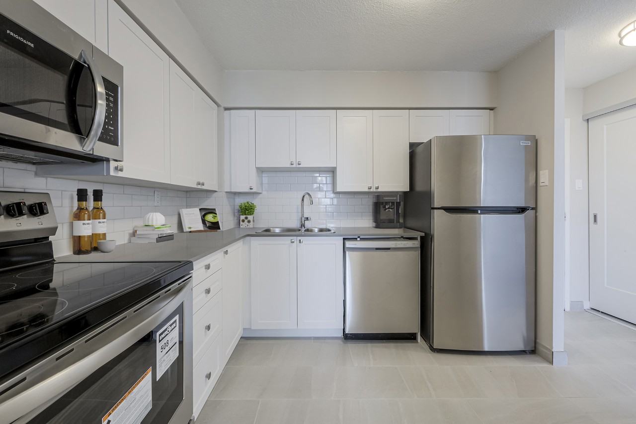 Lakeview Place - Photo 3 of 18