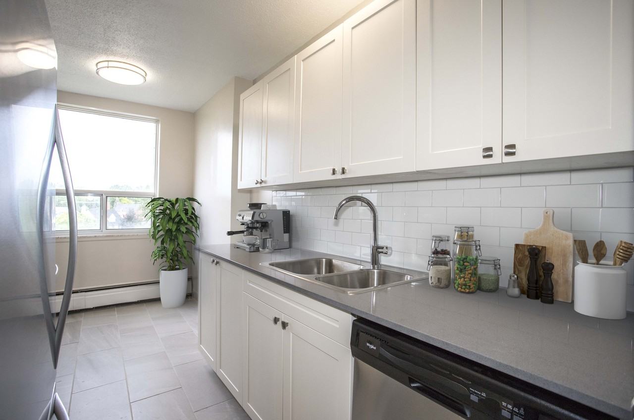 Grosvenor Estates - Photo 2 of 18