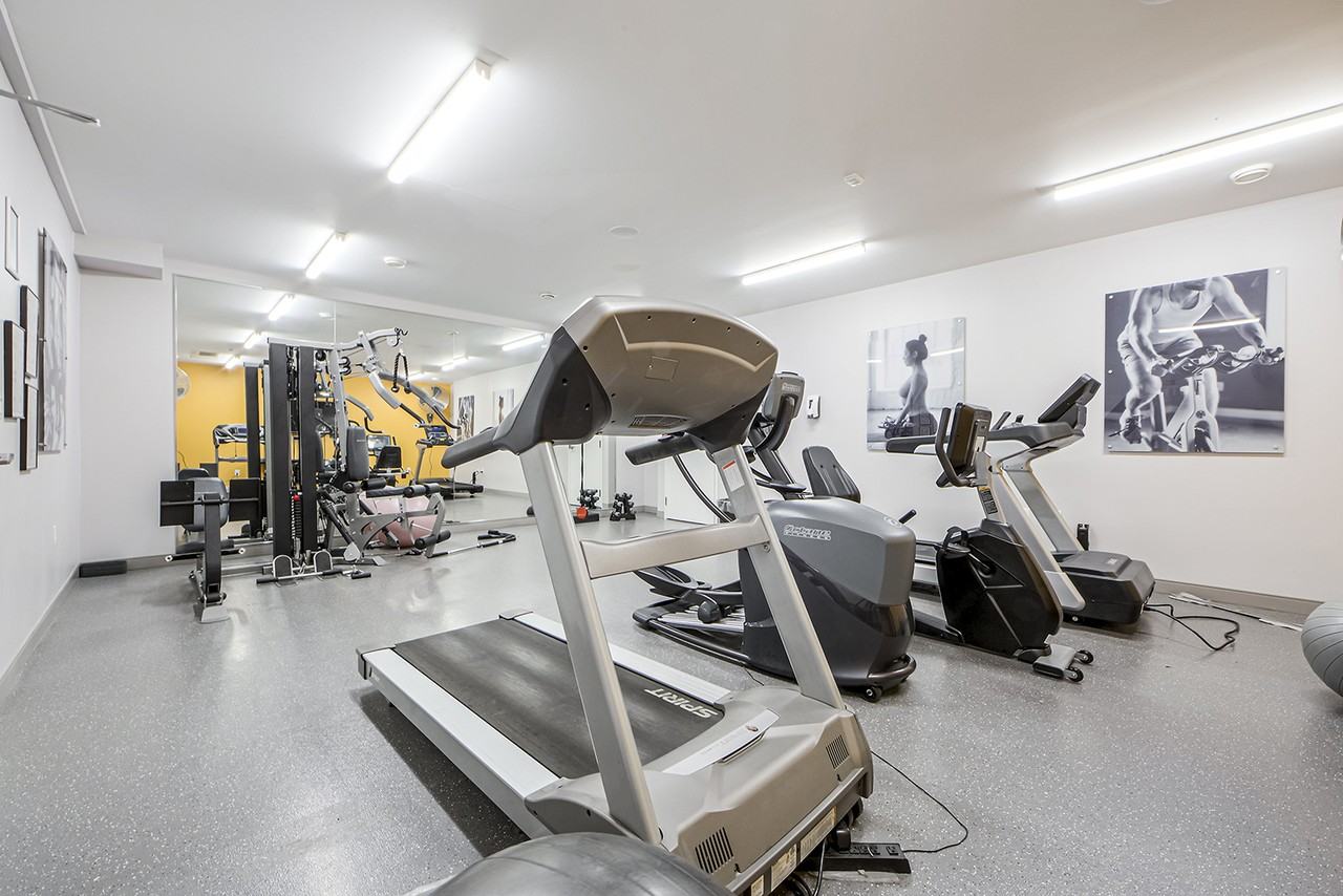 Auburn Towers - Photo 7 of 12