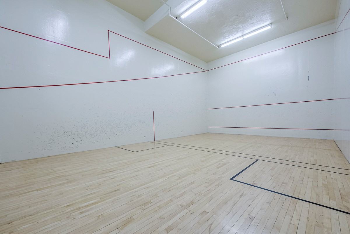 Upper Canada Court, West - Photo 7 of 11