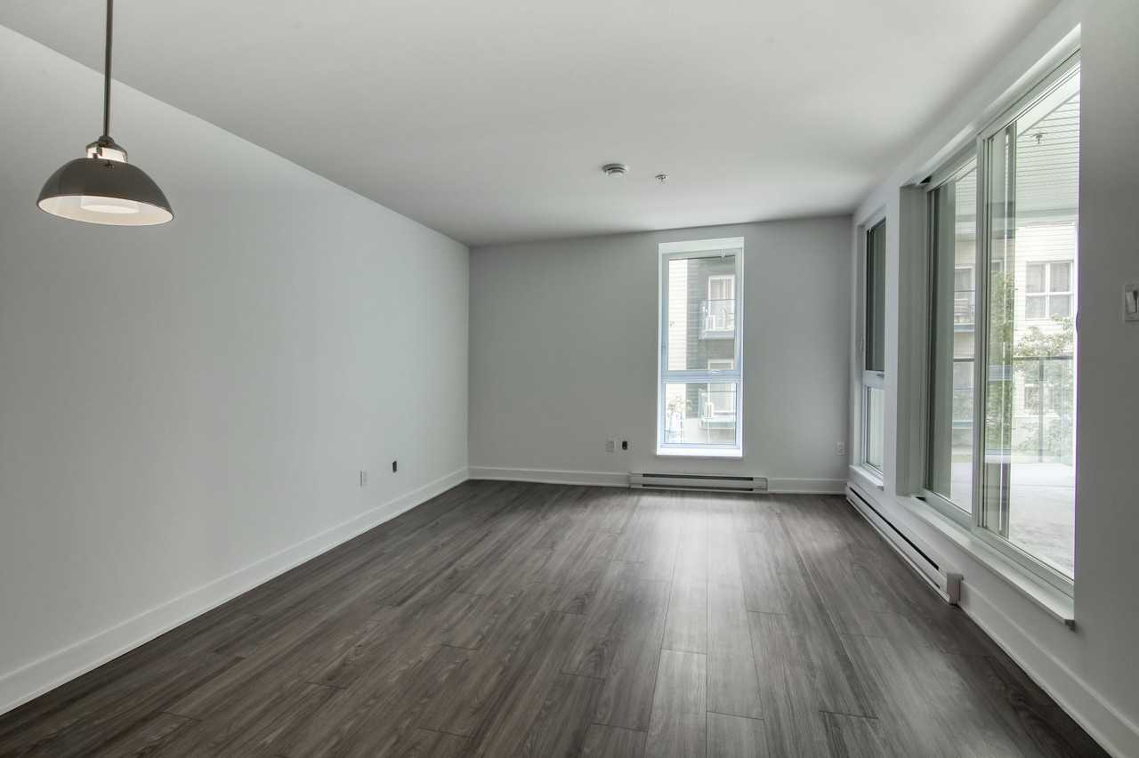 9675 Papineau - Photo 5 of 50