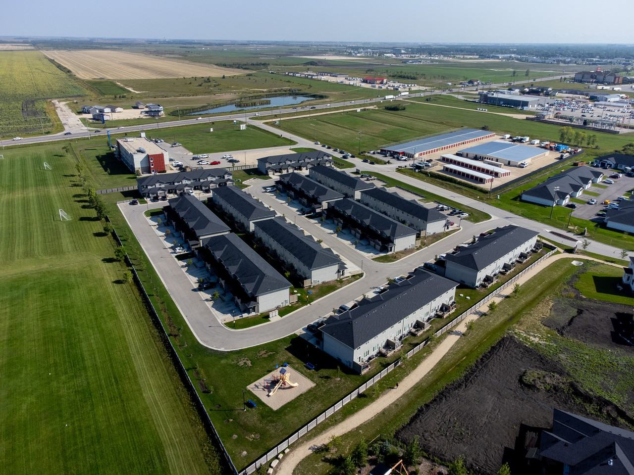 Blumberg Parks Edge - Photo 7 of 13