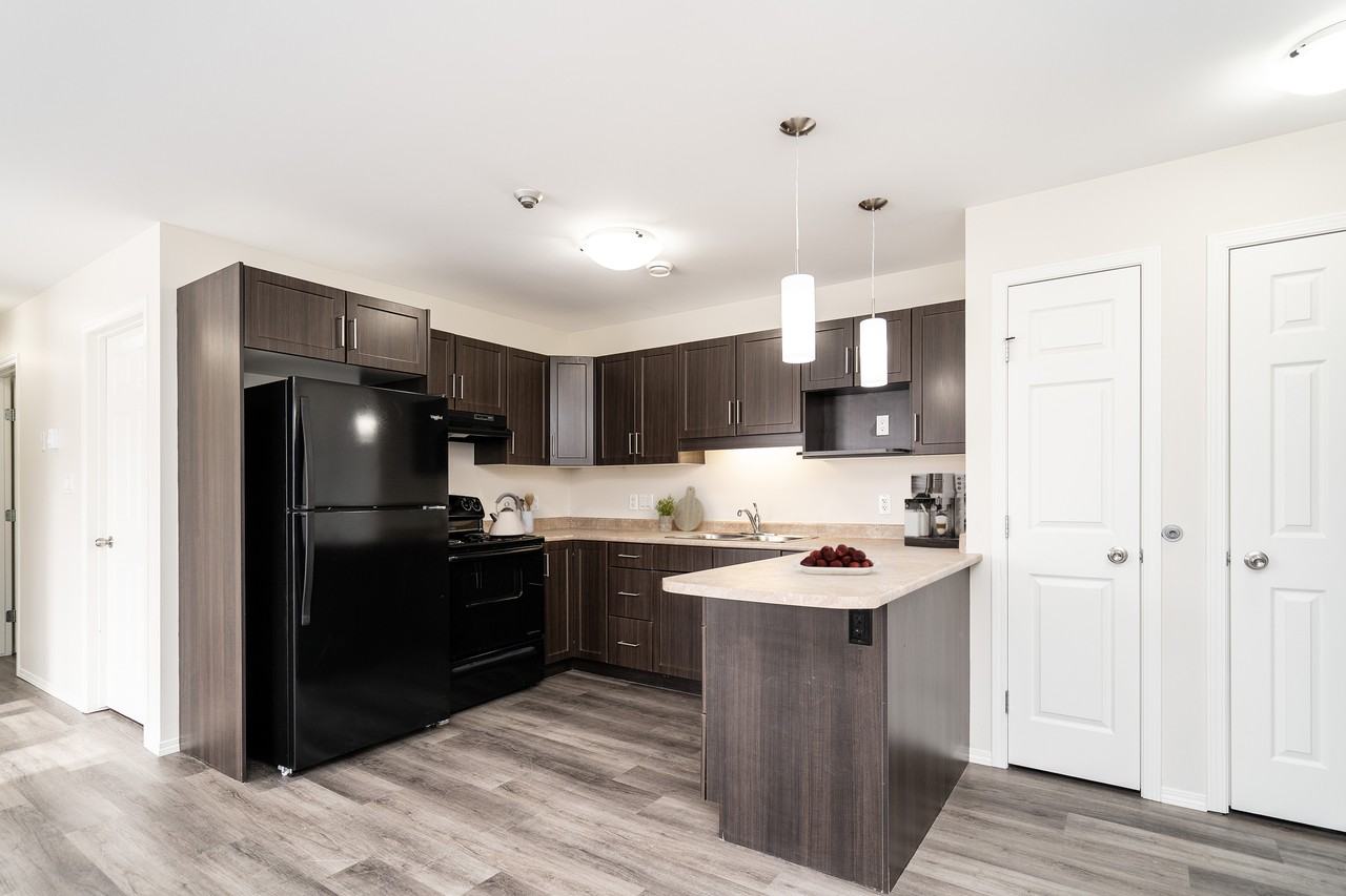 Oakdale Towers - Photo 5 of 24