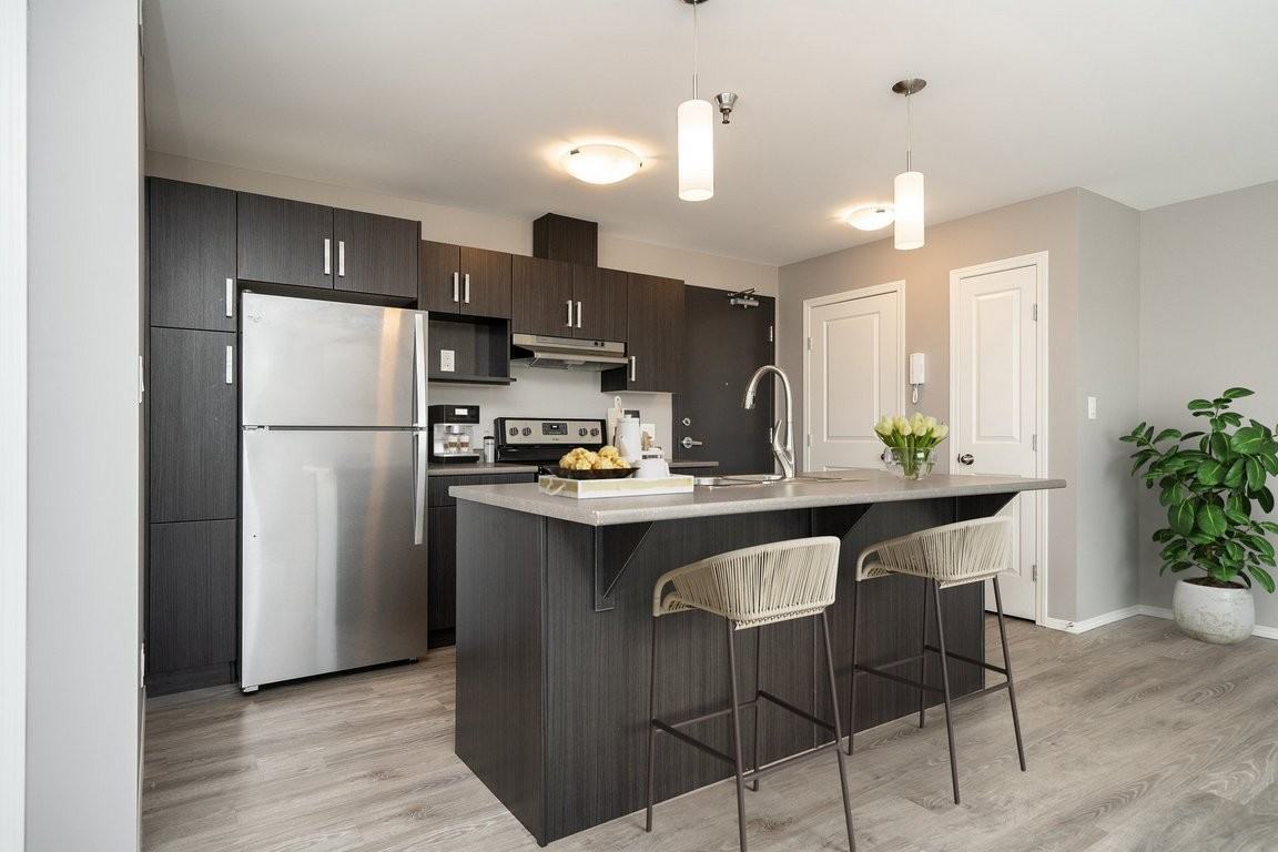 The Edge - Photo 6 of 50